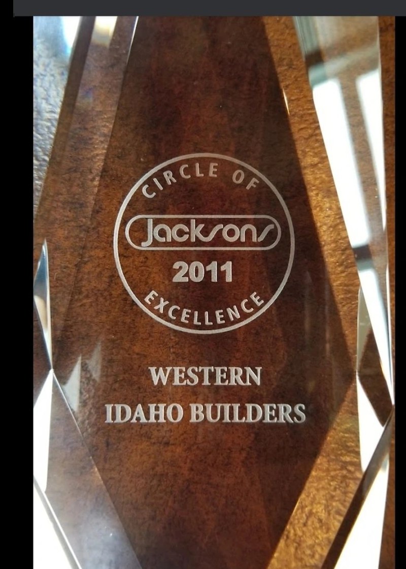 Jacksons 'Circle of Excellence' 2011 award presented to Western Idaho Builders